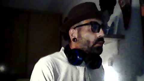 Snapshot of eemmee708927 chatting on 07/06/26, 12:02 eemmee708927 online show from 07/06/26, 12:02