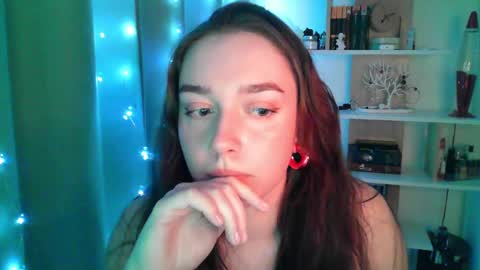 Snapshot of effie_balconii chatting on 01/30/25, 01:42 effie_balconii online show from 01/30/25, 01:42