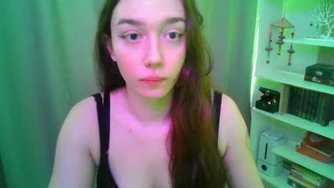 effie_balconii online show from 02/19/26, 10:33