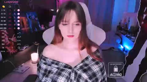 Effie online show from 11/20/25, 10:48