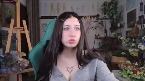 effiemeowley online show from 04/15/26, 09:49