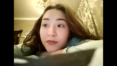 Effy online show from 12/26/24, 06:54