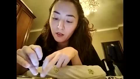 Effy online show from 01/09/25, 02:40