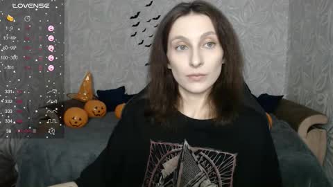 Snapshot of effy_gray chatting on 10/27/25, 05:22 Anna online show from 10/27/25, 05:22