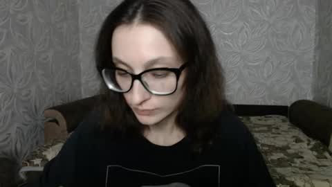 Anna online show from 11/26/25, 09:21