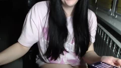 Effy online show from 05/05/26, 07:44