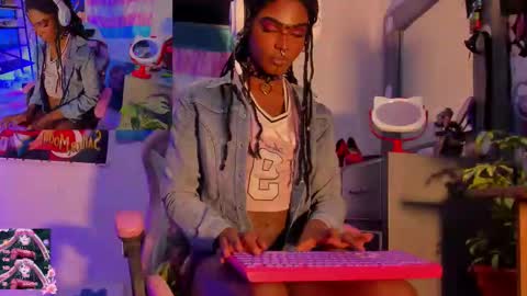 effy_marinn online show from 09/17/25, 10:28