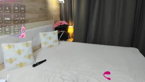 Effy online show from 10/08/25, 06:11