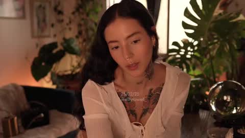 Effy online show from 02/25/25, 10:07