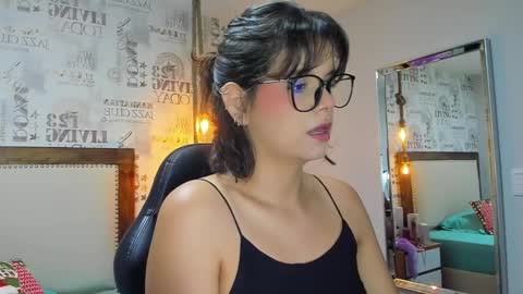  E F F Y  online show from 01/05/25, 07:28