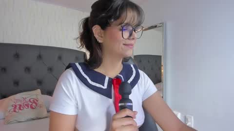  E F F Y  online show from 02/27/25, 07:26