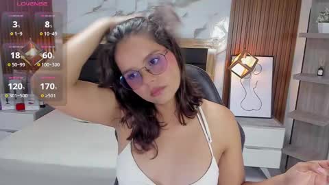  E F F Y  online show from 09/26/25, 07:18