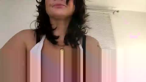 eggnog_and_booty online show from 12/20/25, 12:01