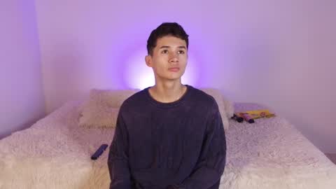 Snapshot of eiden_blake chatting on 11/23/25, 10:04 Eiden Blake online show from 11/23/25, 10:04