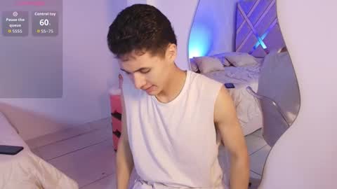 Snapshot of eiden_blake chatting on 03/17/26, 01:32 Eiden Blake online show from 03/17/26, 01:32