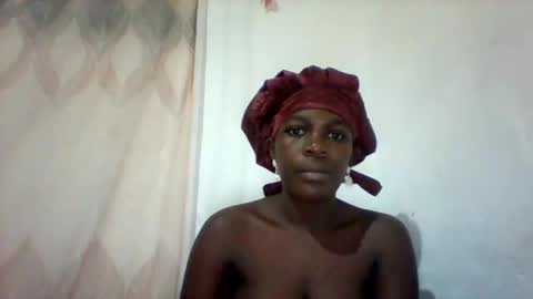 eileen_en online show from 05/02/26, 07:19