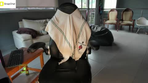 Snapshot of eileen_rose chatting on 02/24/25, 10:03 Eileen Rose Milf online show from 02/24/25, 10:03
