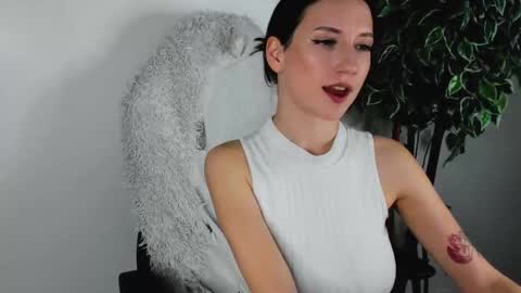 Snapshot of eileenmoores chatting on 10/14/25, 03:24 eileenmoores online show from 10/14/25, 03:24