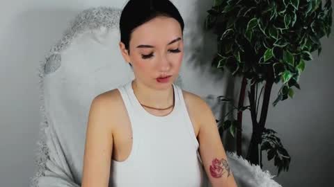 Snapshot of eileenmoores chatting on 10/22/25, 01:00 eileenmoores online show from 10/22/25, 01:00