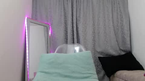 Eileen online show from 11/30/25, 07:40