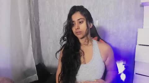 Eilyn online show from 11/08/25, 01:33