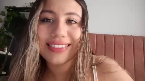 Snapshot of eimy_collin chatting on 06/07/26, 07:06 EIMY MODEL INDEPENDENT online show from 06/07/26, 07:06