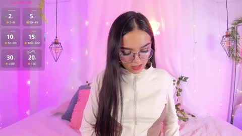 eimy_rosse18 online show from 04/13/26, 01:05