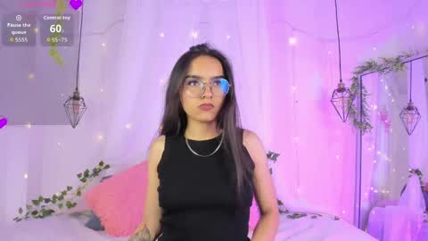 eimy_rosse18 online show from 04/14/26, 01:06