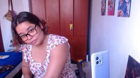 eimy_saenzz online show from 01/16/26, 06:12