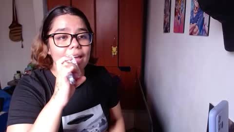 eimy_saenzz online show from 02/24/26, 05:44