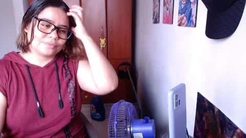 eimy_saenzz online show from 04/04/26, 04:48