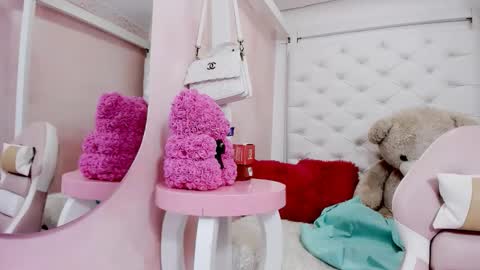 eimy online show from 02/20/26, 12:49