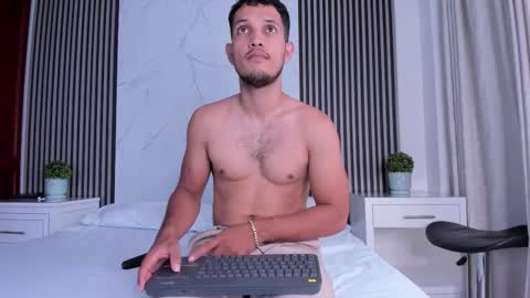 YG COUPLE online show from 01/08/26, 08:22