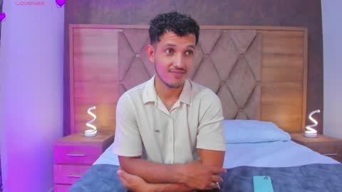 YG COUPLE online show from 04/11/26, 08:13