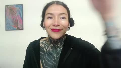 Carla online show from 01/05/25, 02:30