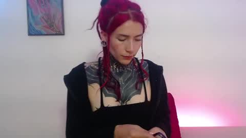 Carla online show from 02/08/25, 01:00