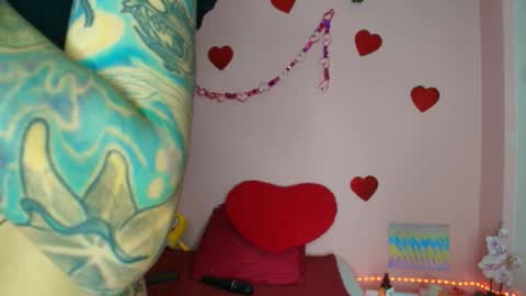 Carla online show from 09/10/25, 10:21