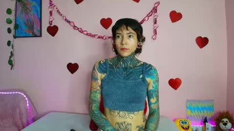 Carla online show from 09/19/25, 10:32