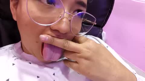 Eirene online show from 11/29/25, 09:23