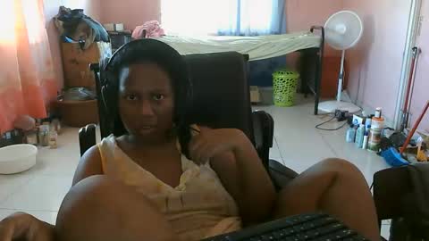 Eirondra Valeen online show from 10/16/25, 11:55