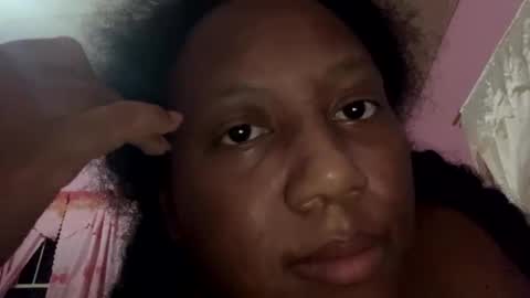 Eirondra Valeen online show from 11/07/25, 03:39