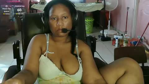 Snapshot of eirondra_valeen chatting on 05/26/26, 06:15 Eirondra Valeen online show from 05/26/26, 06:15