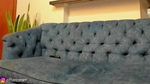 Snapshot of eithanconor1 chatting on 12/18/24, 05:59 EITHAN CONOR online show from 12/18/24, 05:59