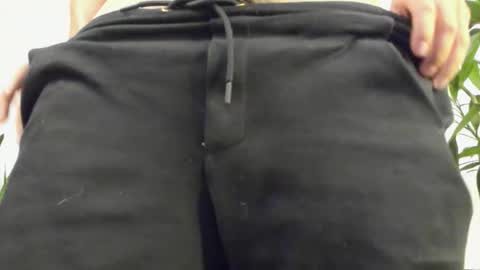 Snapshot of eithanconor1 chatting on 09/23/25, 03:42 EITHAN CONOR online show from 09/23/25, 03:42