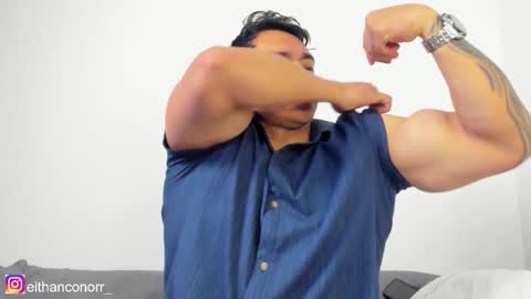 Snapshot of eithanconor1 chatting on 02/22/26, 02:45 EITHAN CONOR online show from 02/22/26, 02:45