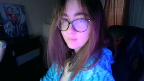 If you like it when I meow give me a thumbs up online show from 02/03/25, 08:46