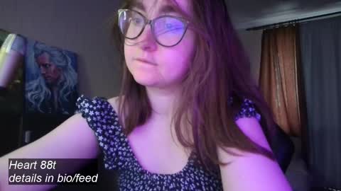 If you like it when I meow give me a thumbs up online show from 02/10/25, 01:01