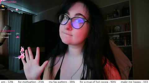 Snapshot of el_sweety chatting on 05/14/26, 02:02 If you like it when I meow give me a thumbs up online show from 05/14/26, 02:02