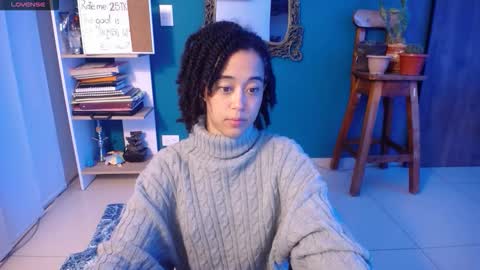 Snapshot of ela_0 chatting on 10/27/25, 05:00 Ela  Help me reach 100 thumbs up online show from 10/27/25, 05:00