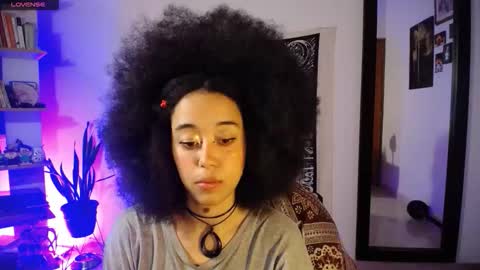 Snapshot of ela_0 chatting on 02/18/26, 05:36 Ela Help me reach 100 thumbs up online show from 02/18/26, 05:36